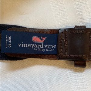 Vineyard vines belt